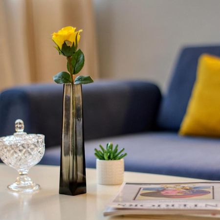 Urban Chic Appartement Boekarest Buitenkant foto